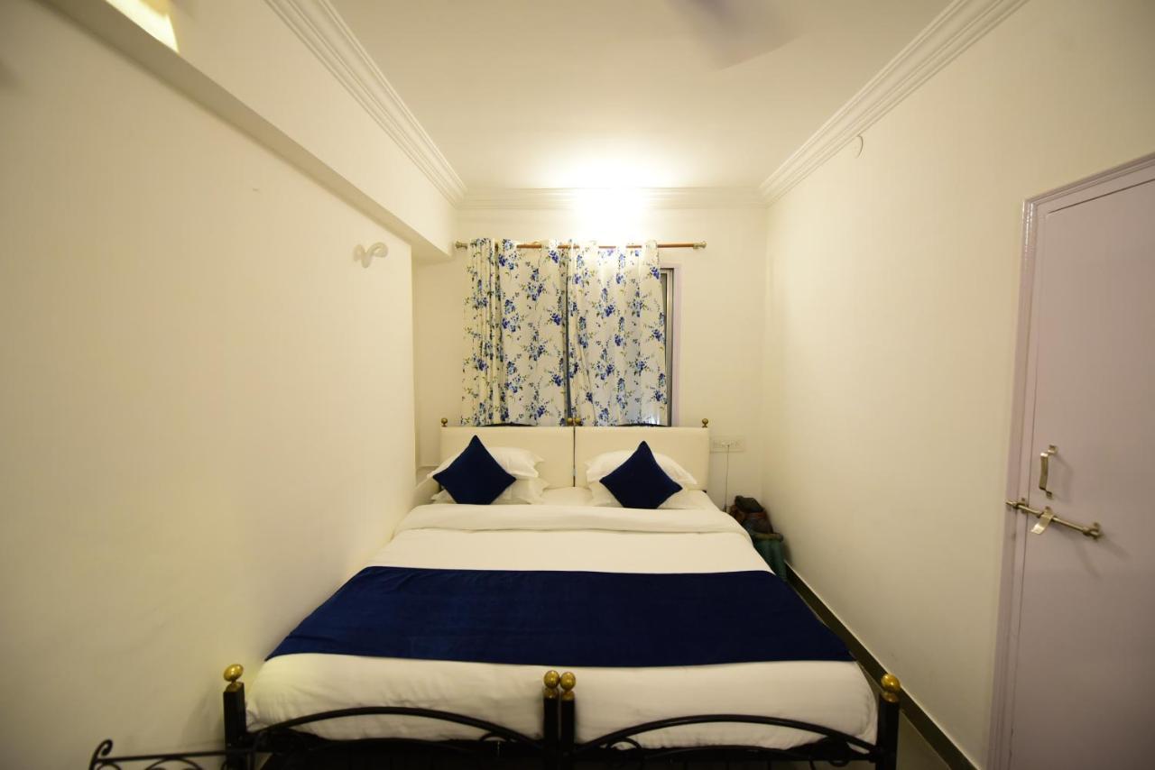 Hotel Udai Niwas By The Lake Удайпур Екстериор снимка